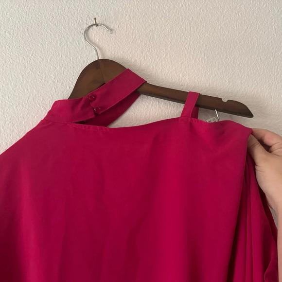 New York Company Cold Shoulder Fuchsia Top Blouse NEW L/XL Trendy Feminine - Picture 12 of 15